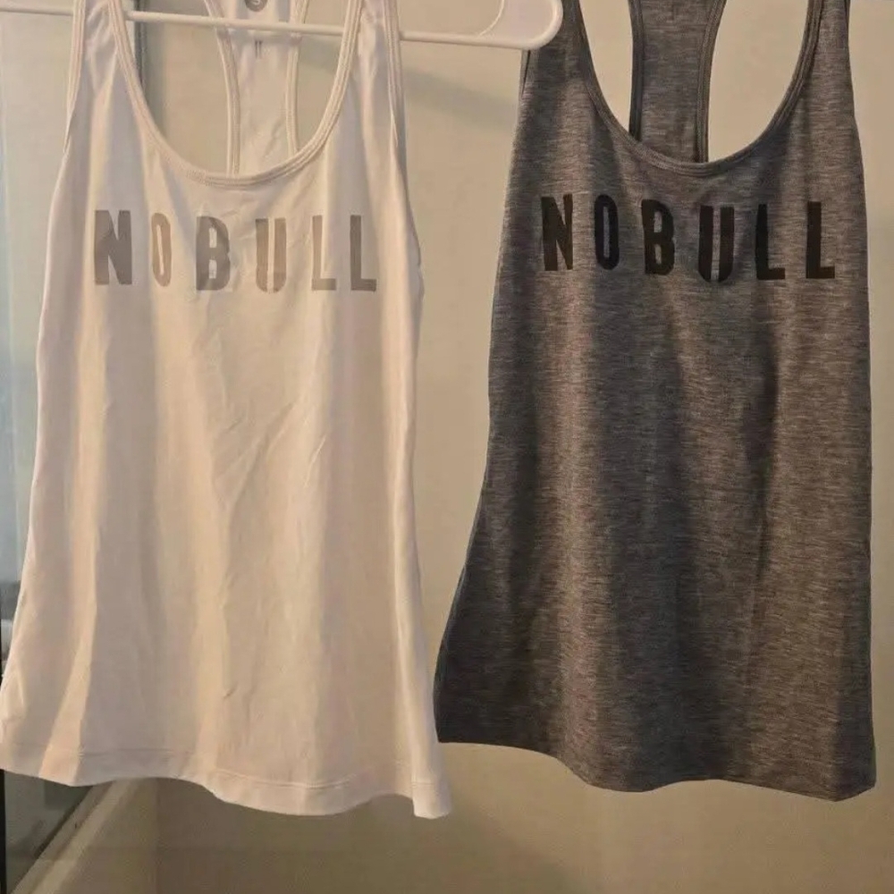 NOBULL Sleeveless Relaxed Tank Top White and Gray